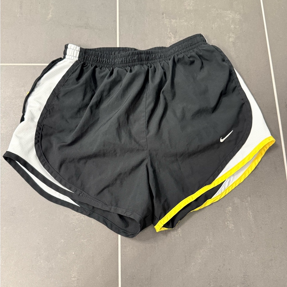 Nike Women Workout Shorts XS